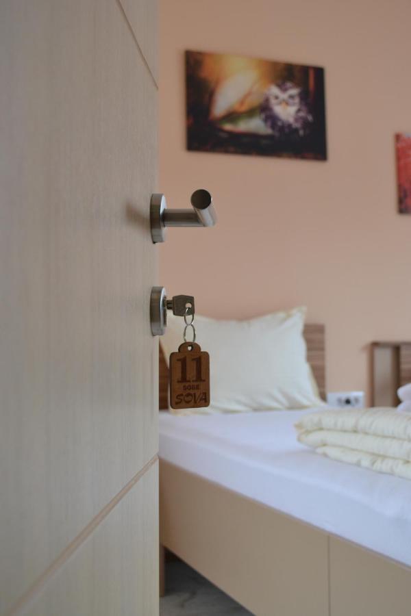 Sobe Sova Kikinda Hotel Buitenkant foto