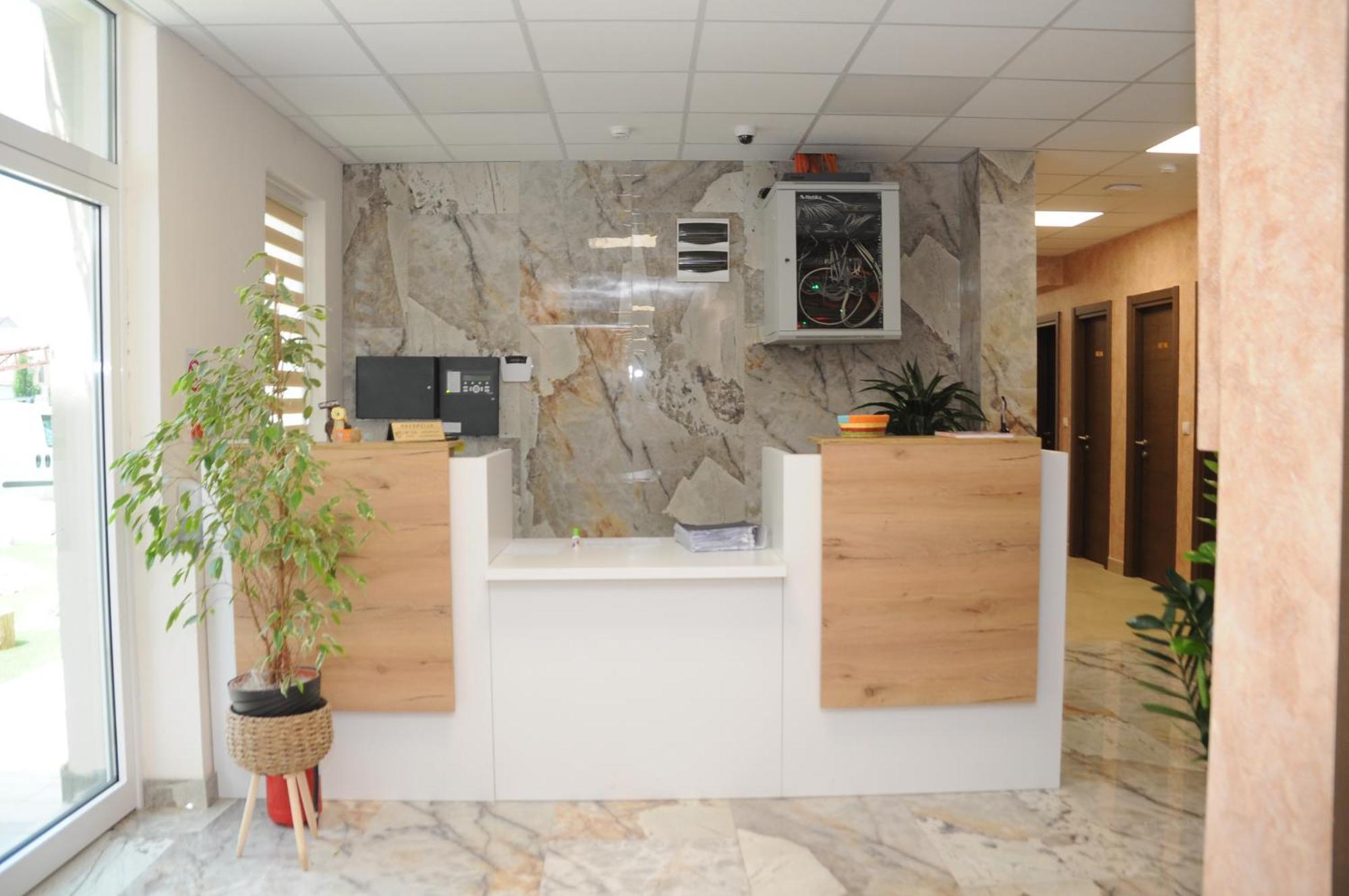 Sobe Sova Kikinda Hotel Buitenkant foto